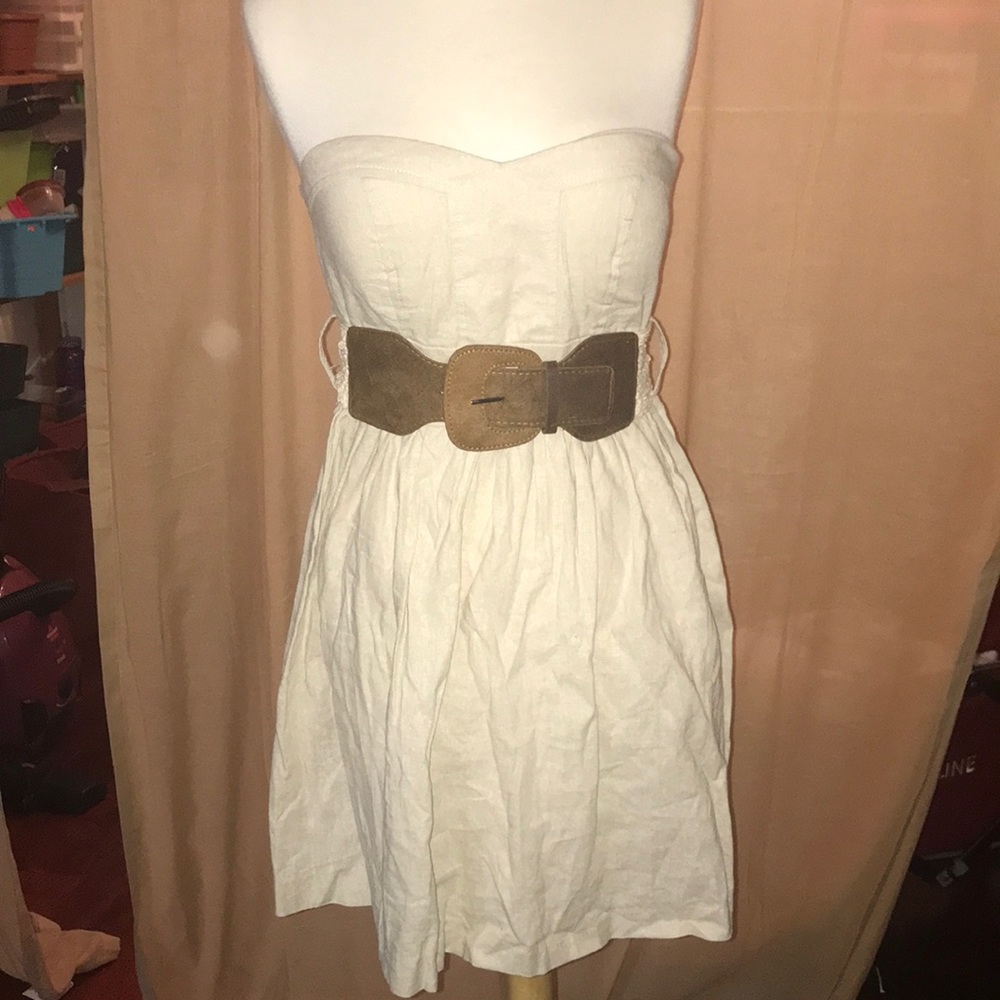 🌞💛Adorable strapless summer dress💛 🌞